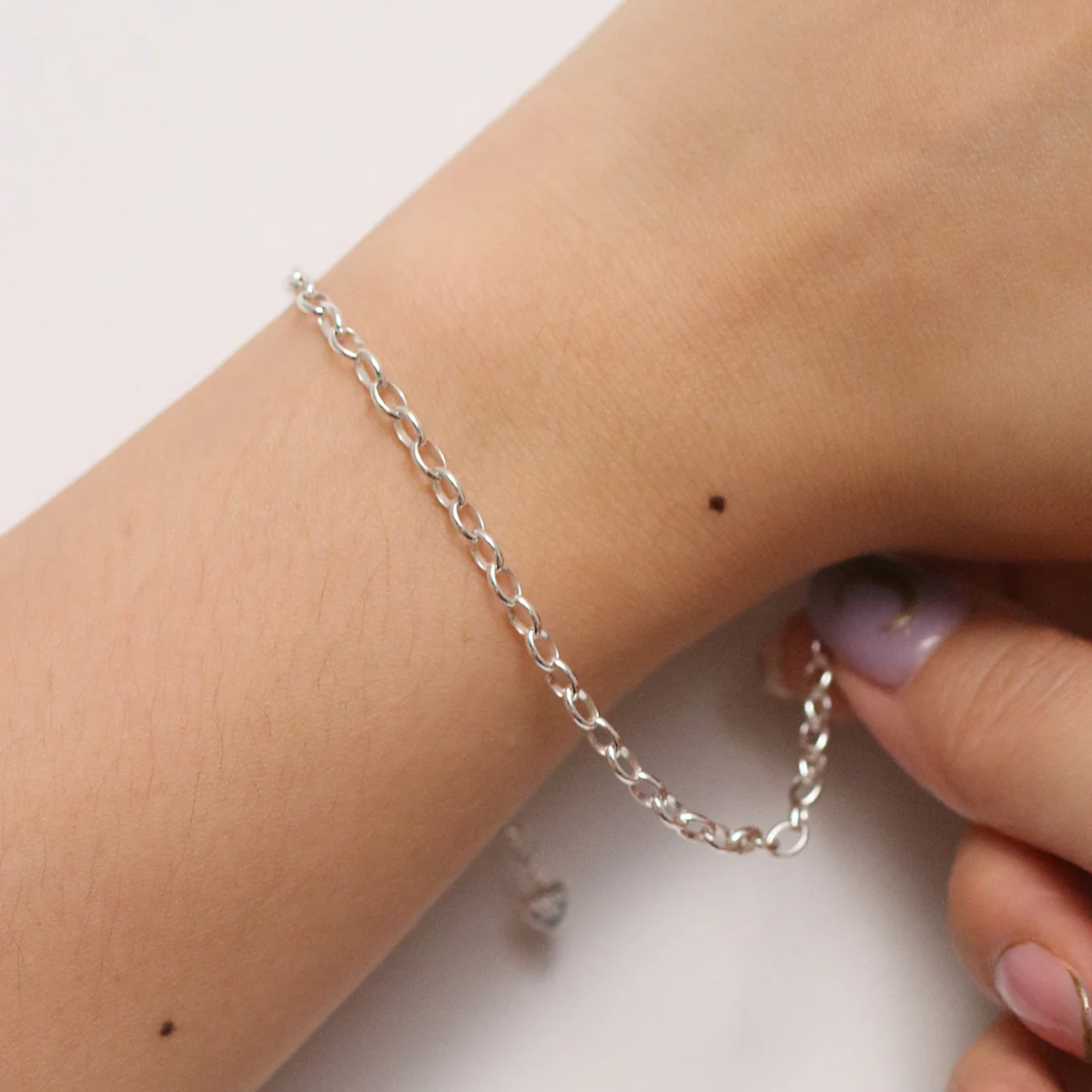 Plain chain heart bracelet - Image 4