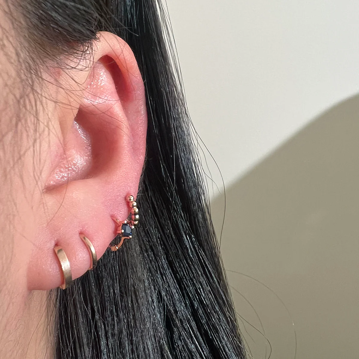 10mm Huggie Earring - Image 3