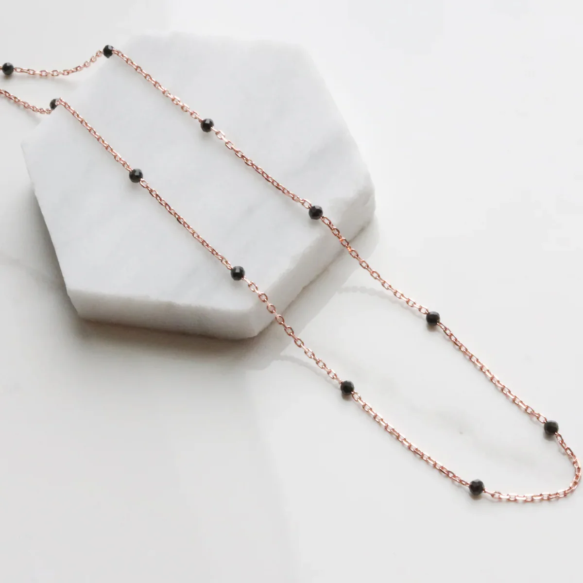 Black spinel relay necklace - Image 5